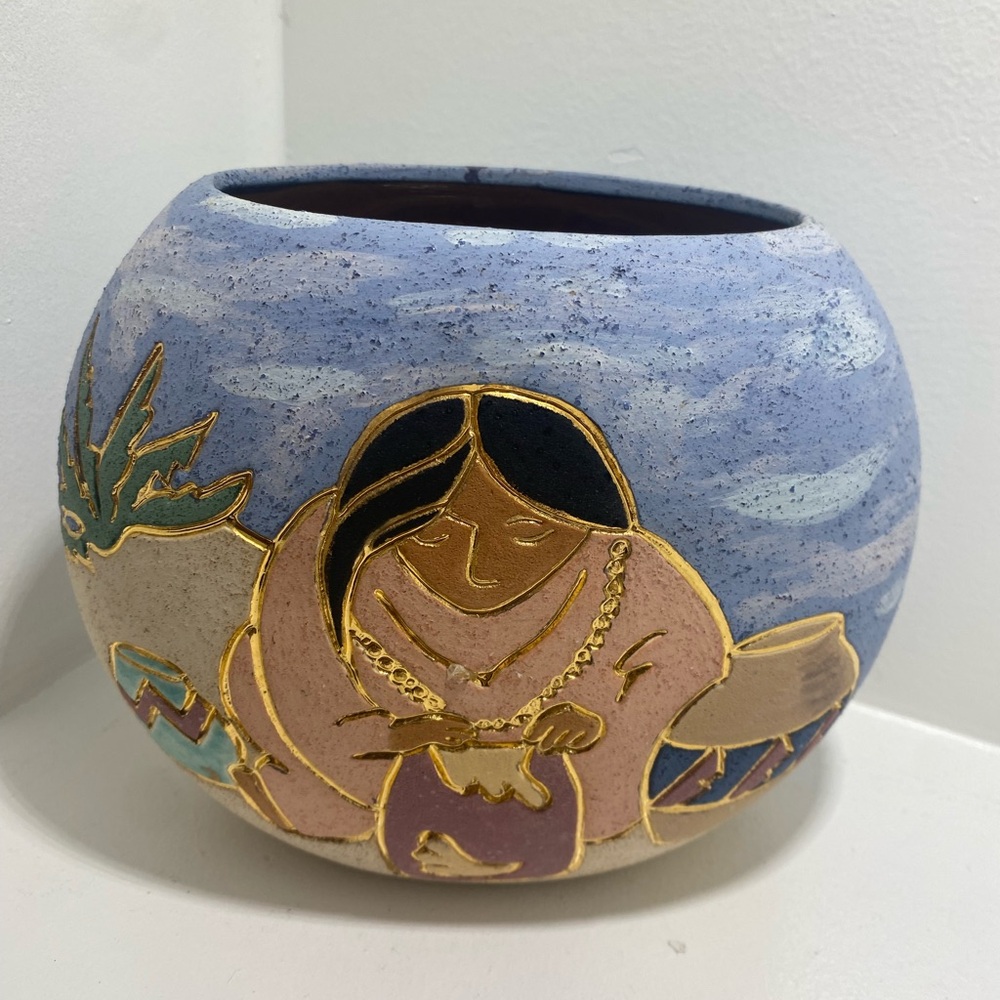 Handcrafted Pottery Vase with Artistic Design